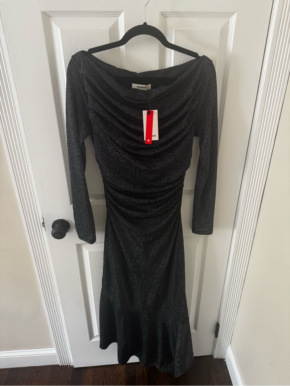 Popilush Black Long-Sleeve Shimmer Ruched Midi Dress